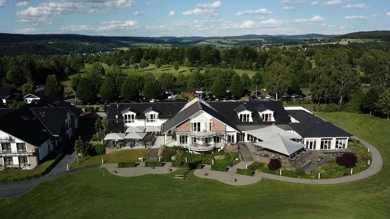 Gut Heckenhof Hotel & Golfresort An Der Sieg Gmbh & Co. Kg Eitorf Exterior photo