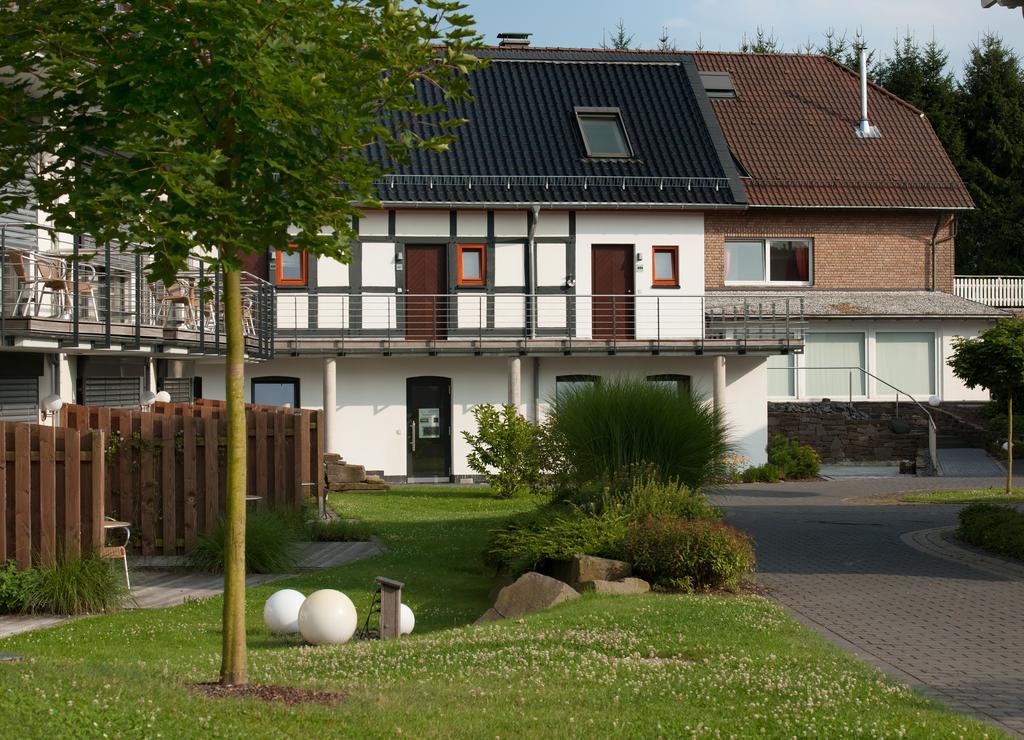 Gut Heckenhof Hotel & Golfresort An Der Sieg Gmbh & Co. Kg Eitorf Exterior photo